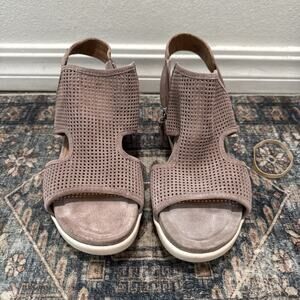 Sofft Women’s Shandi, Pink Wedge Sandals, Size 10 M Seude EUC